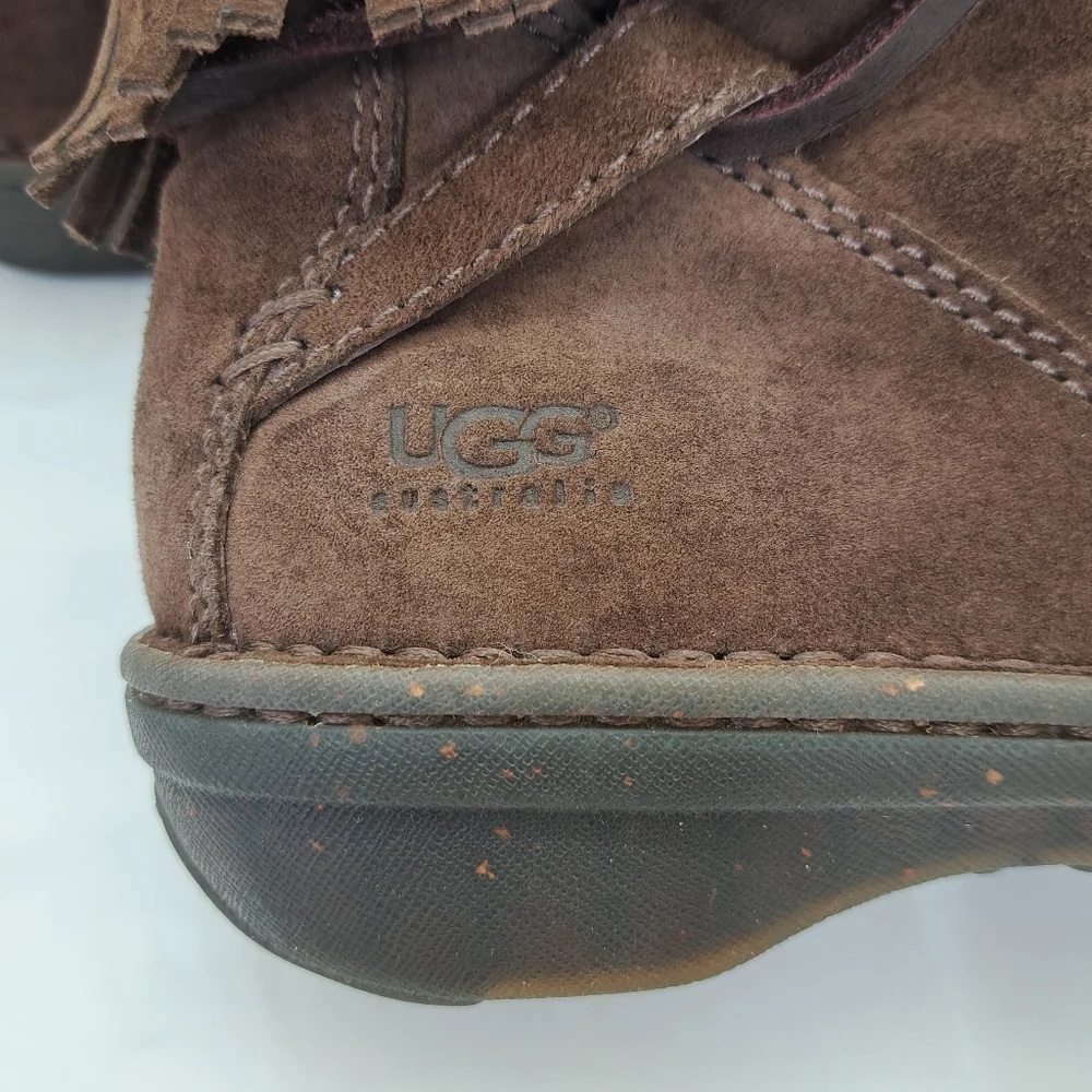 UGG Australia S/N 5749 Women's Suede Brown Leather Sheepskin Ankle Boots 9 - Picture 7 of 16